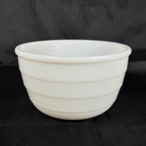 Vintage GE General Electric Beehive Ribbed Milk Glass Mixer Bowl 7.25"
